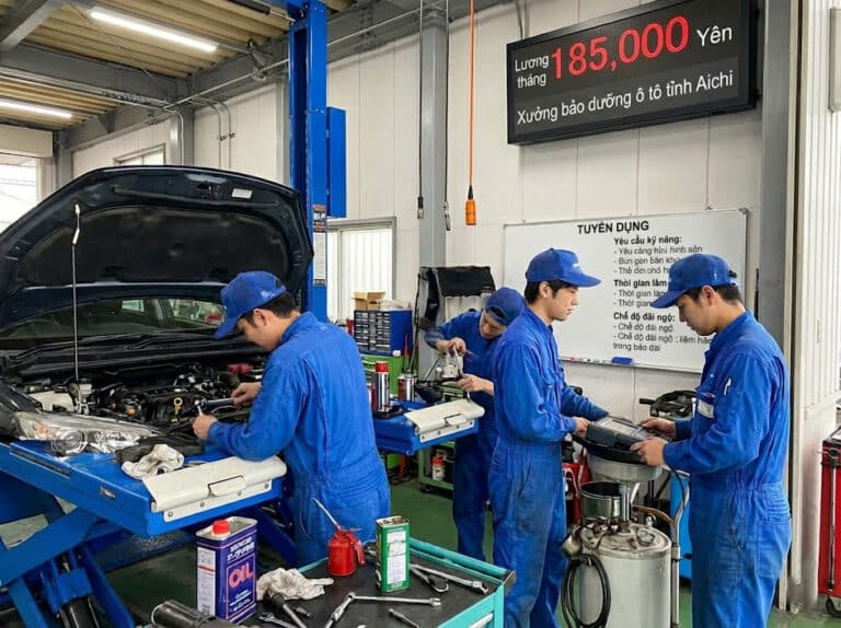 tuyen 3 nam lam bao duong oto