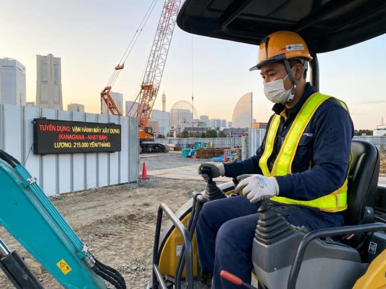 tuyen 1 nam van hanh thiet bi xay dung lam viec tai kanagawa